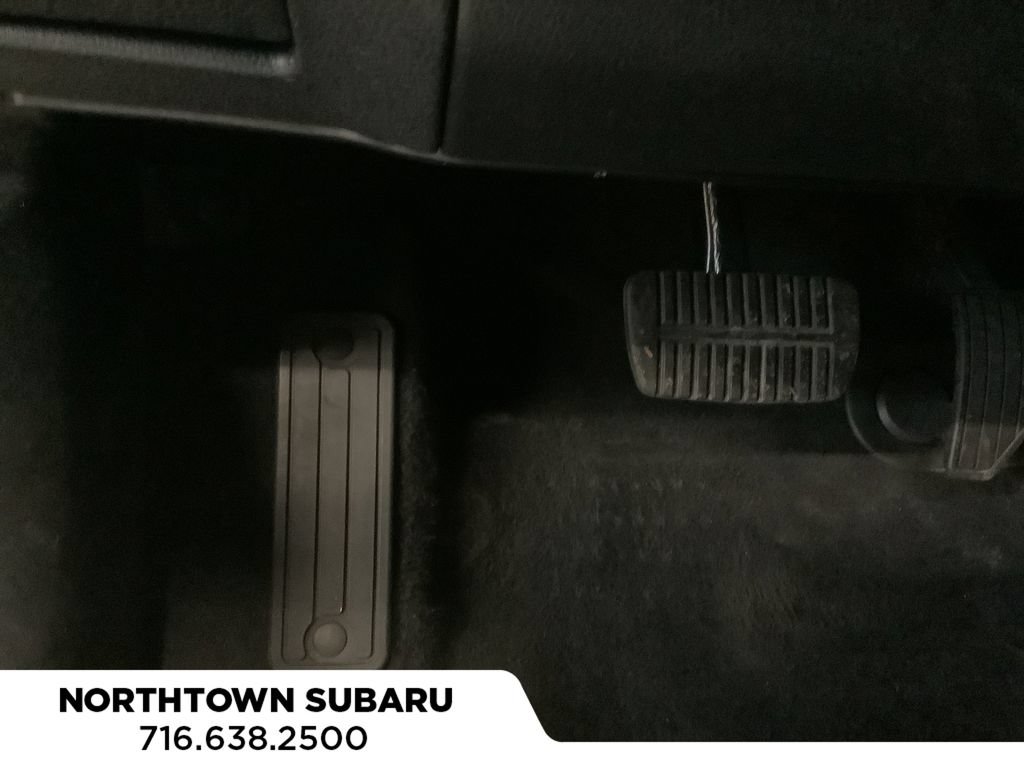 Used 2020 Subaru Outback Premium AWD/4WD image 31