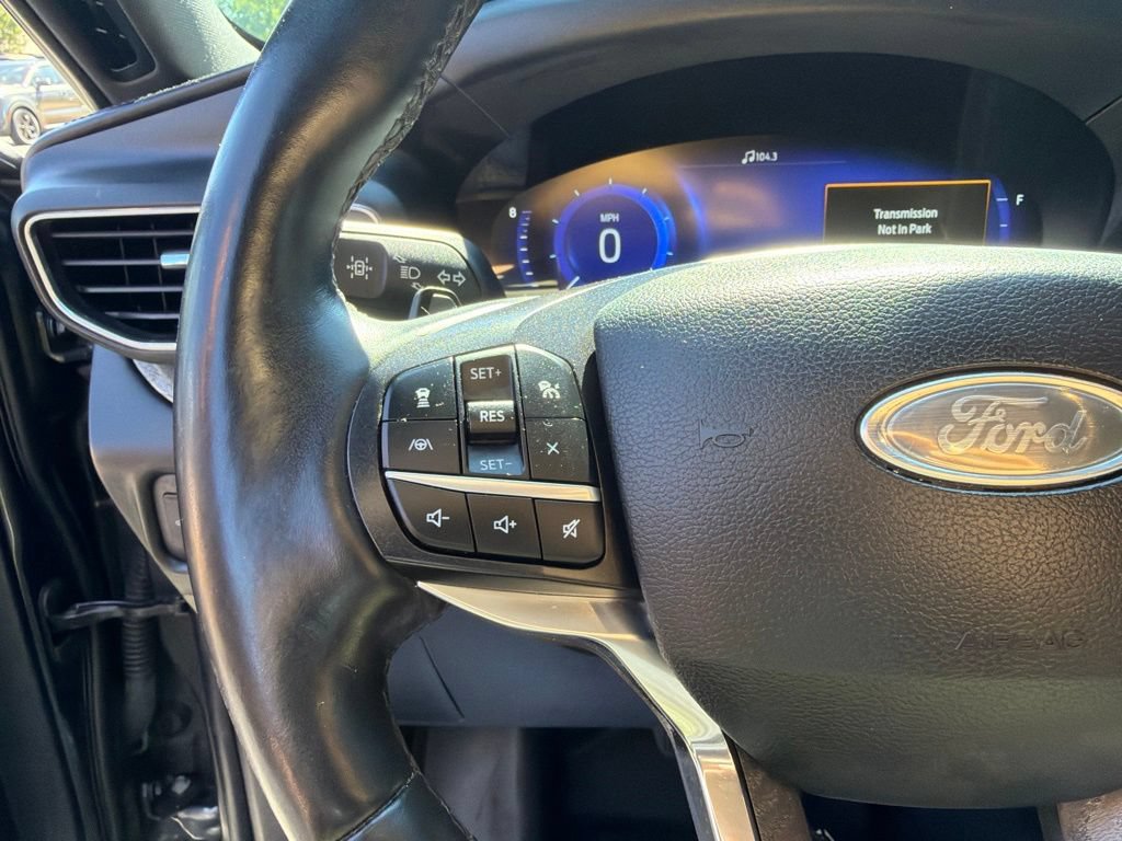 Used 2020 Ford Explorer Platinum w/ Premium Technology Package AWD/4WD image 34