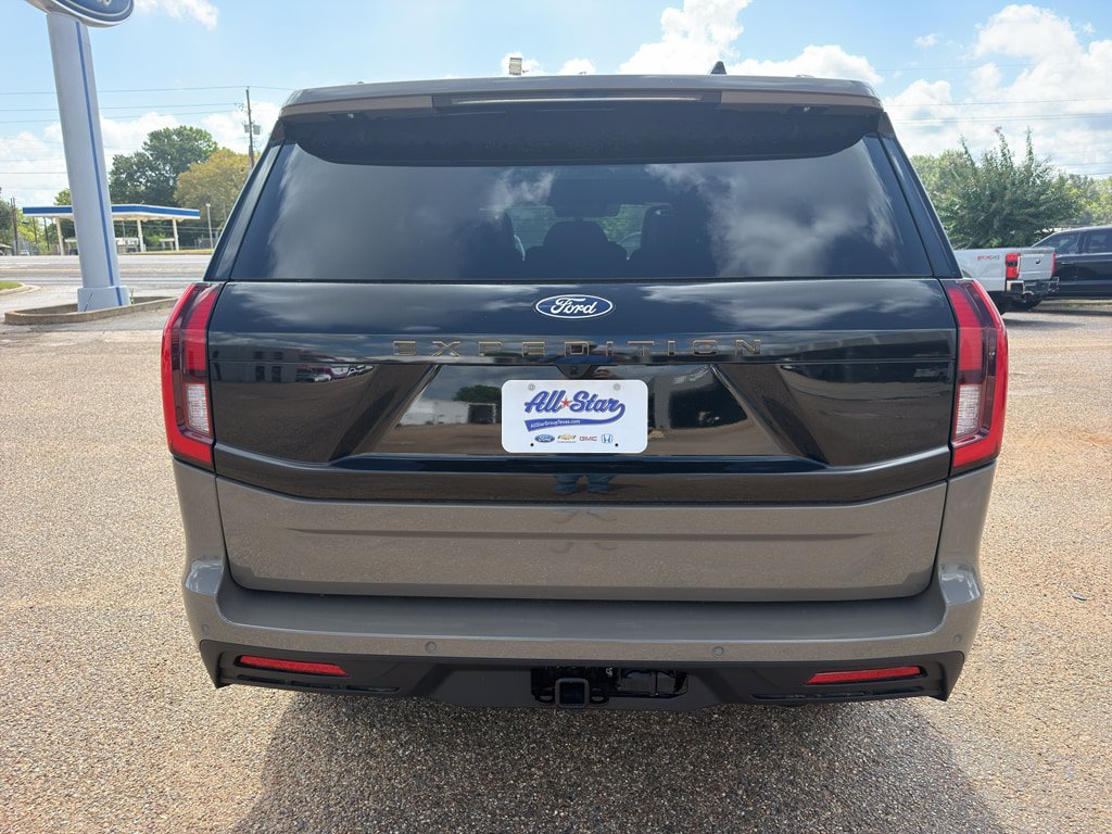 New 2027 Ford Expedition Tremor w/ Driver's Package AWD/4WD image 4