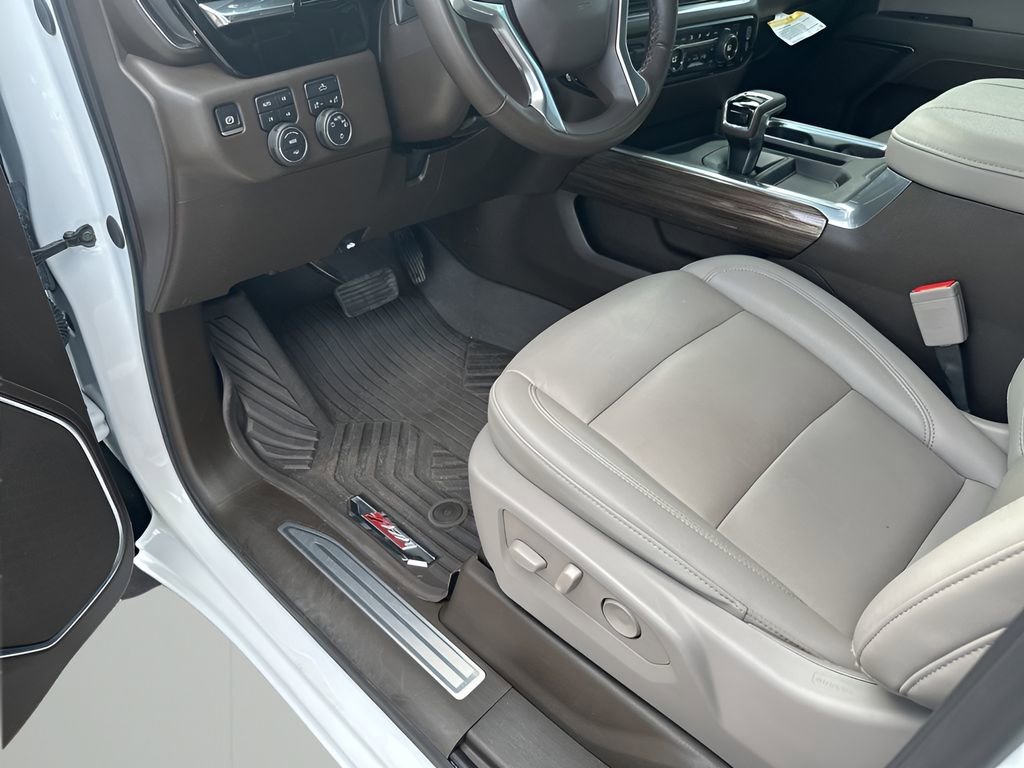 Certified 2025 Chevrolet Silverado 1500 LT image 28