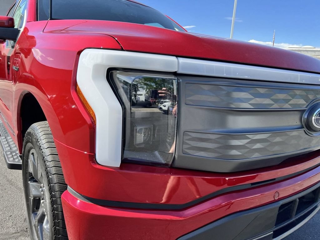 New 2023 Ford F150 Lightning Lariat AWD/4WD image 33
