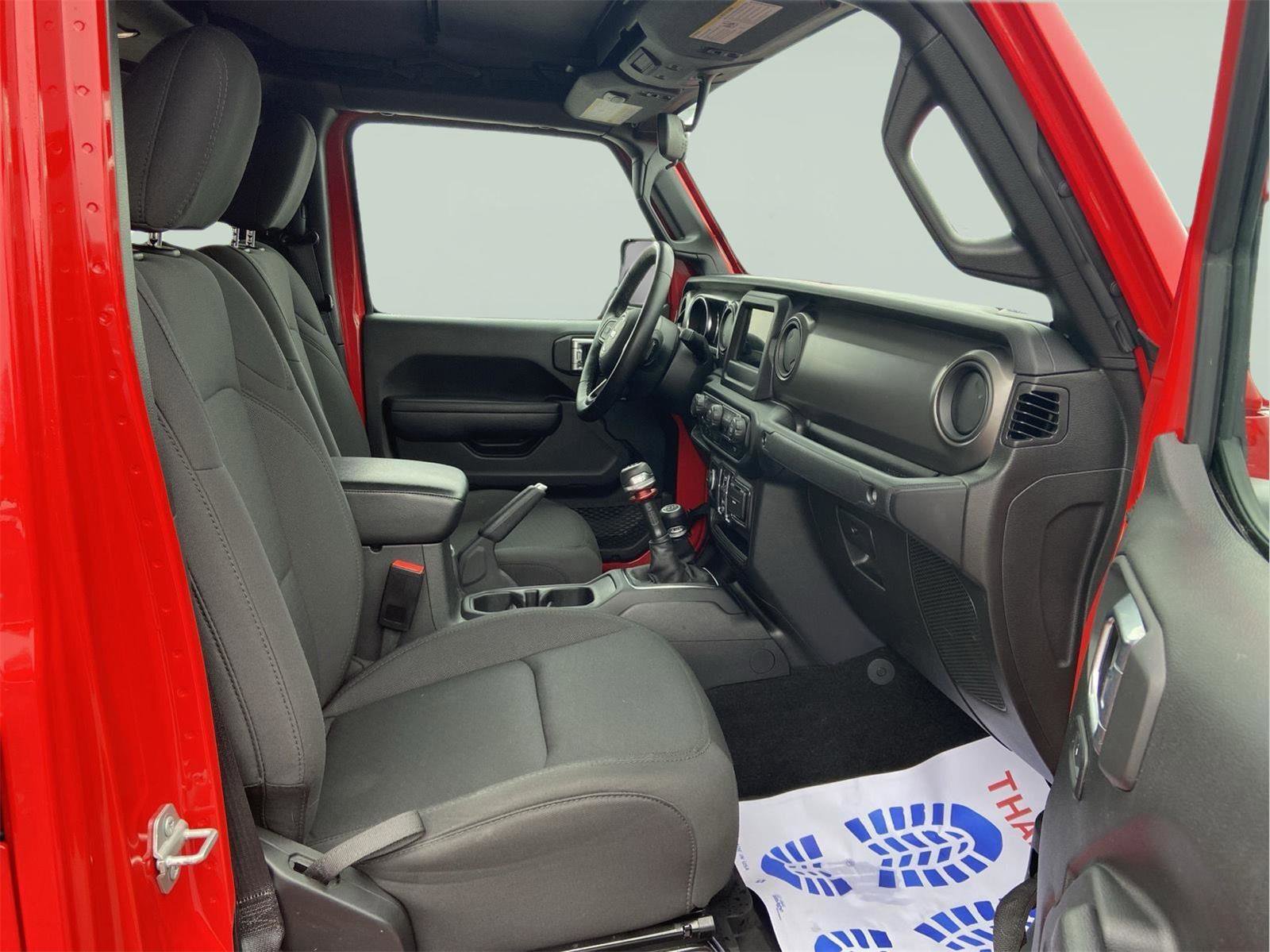 Used 2022 Jeep Gladiator Willys AWD/4WD image 20
