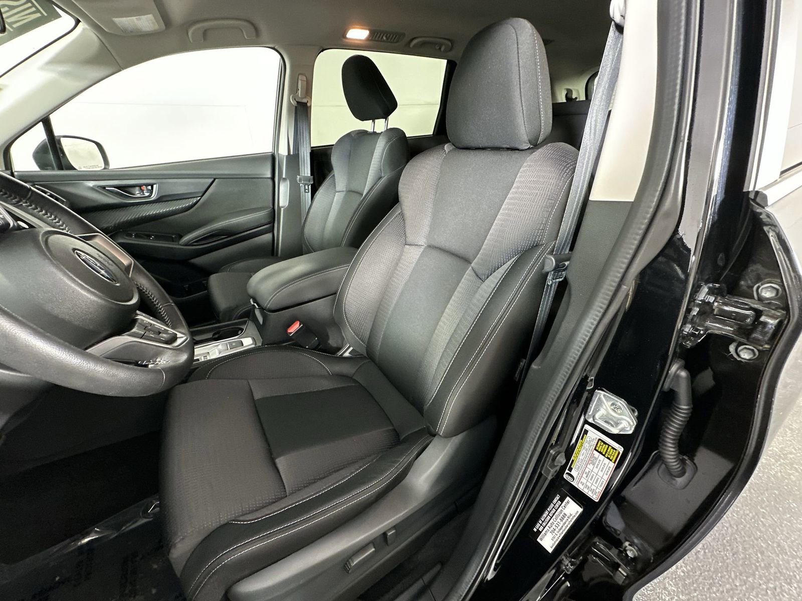 Used 2023 Subaru Ascent Premium image 11