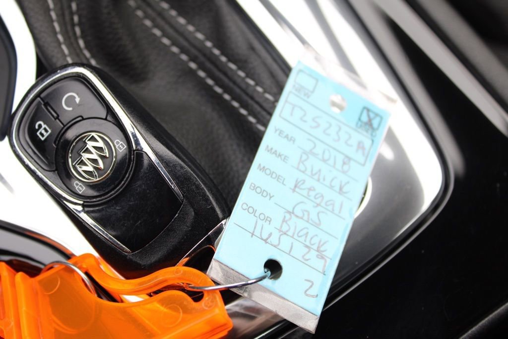 Used 2018 Buick Regal GS w/ Driver Confidence Package #2 image 33