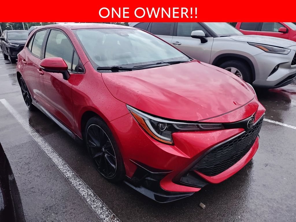 Used 2021 Toyota Corolla SE w/ Special Edition FWD image 3