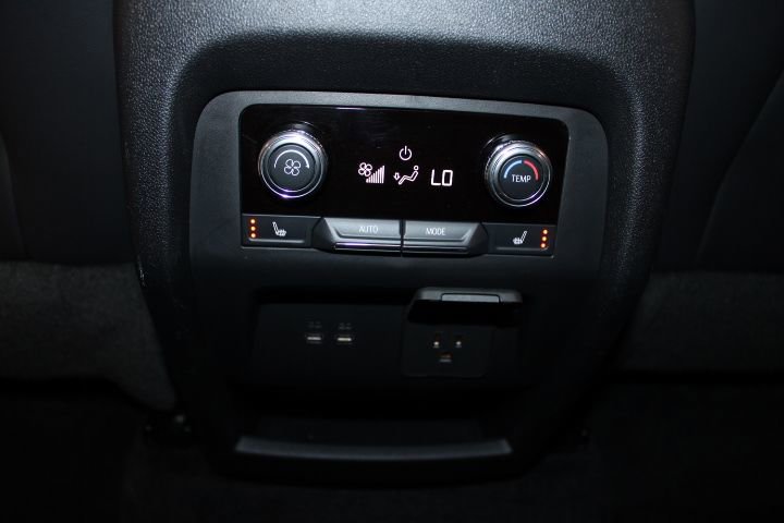 Used 2024 GMC Acadia Denali image 23