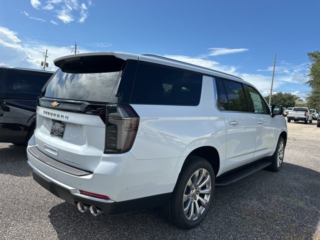 New 2026 Chevrolet Suburban Premier image 4