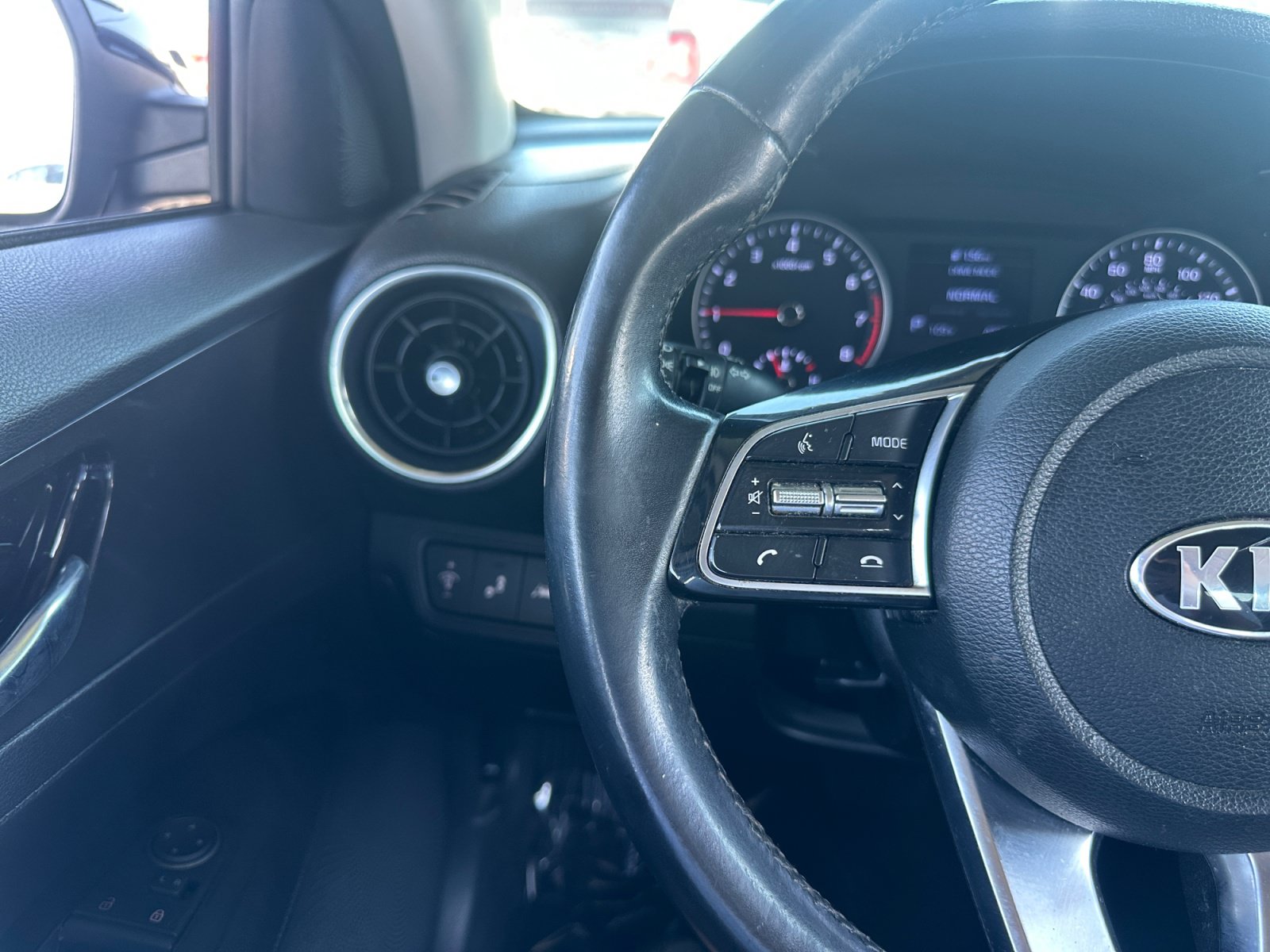 Used 2020 Kia Forte EX FWD image 18