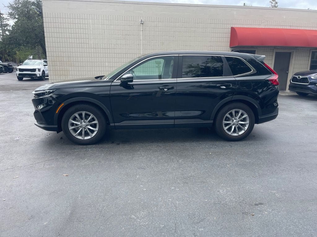 Used 2025 Honda CR-V EX-L image 2
