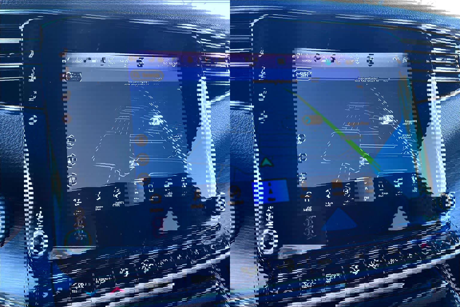 Used 2024 Jeep Wagoneer L Series III w/ Flexible Seating Group image 34