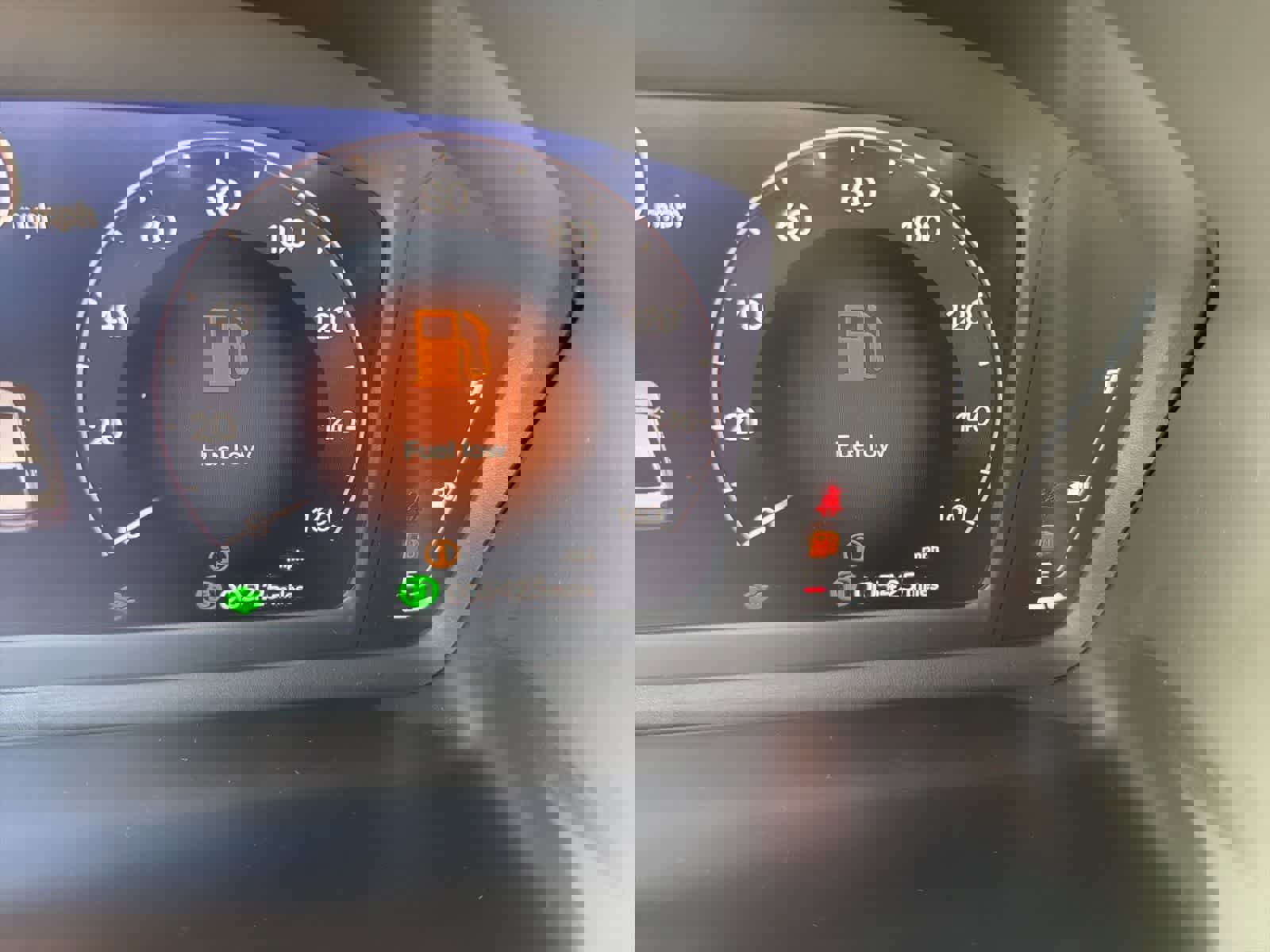 Certified 2025 Honda Accord SE image 2