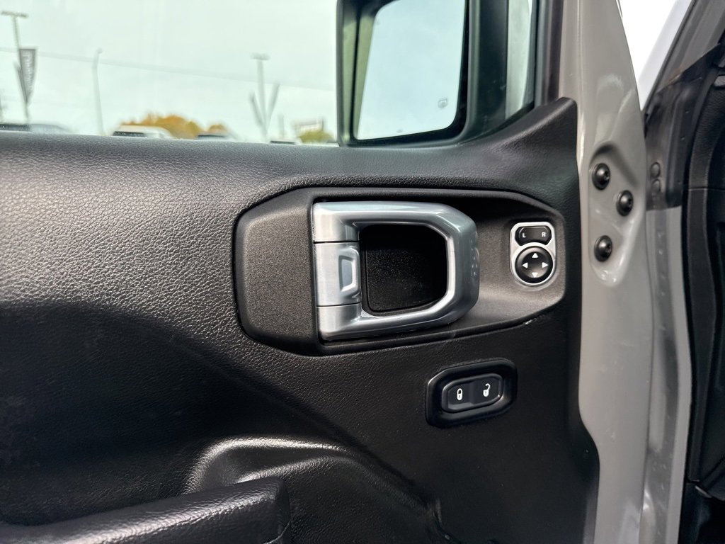 Used 2022 Jeep Wrangler Unlimited Rubicon 4xe w/ Cold Weather Group image 12