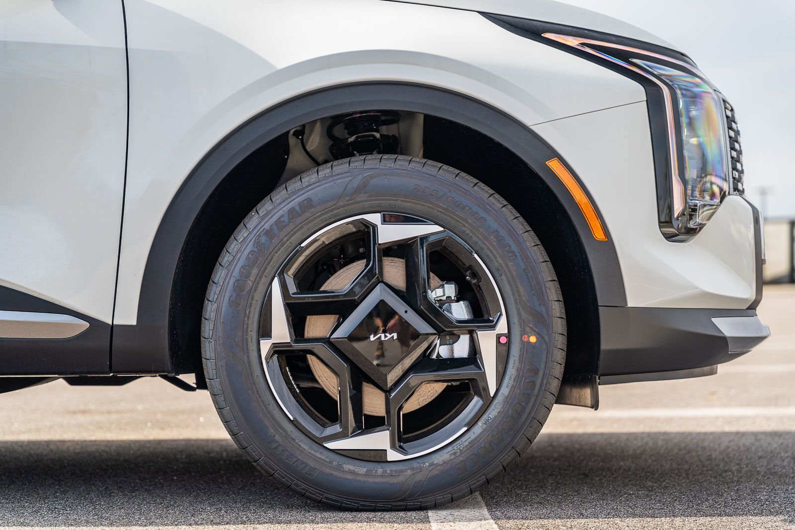 New 2026 Kia Sportage EX image 5