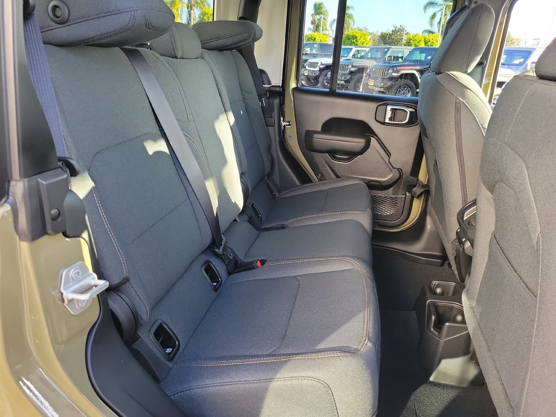 New 2026 Jeep Gladiator Sport AWD/4WD image 18