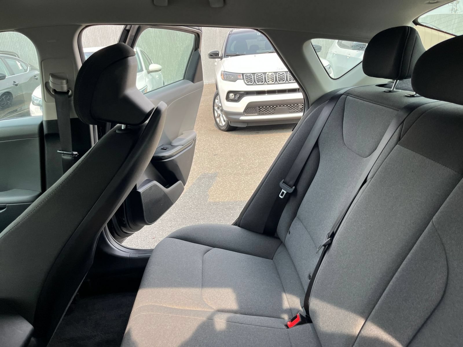 Used 2025 Kia K4 FWD image 38