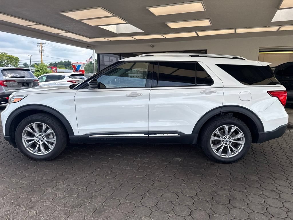 Used 2023 Ford Explorer Limited w/ Limited Technology Package AWD/4WD image 10