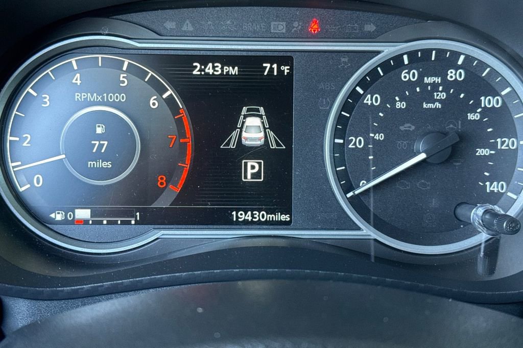 Used 2023 Nissan Versa SR w/ Trunk Package FWD image 23