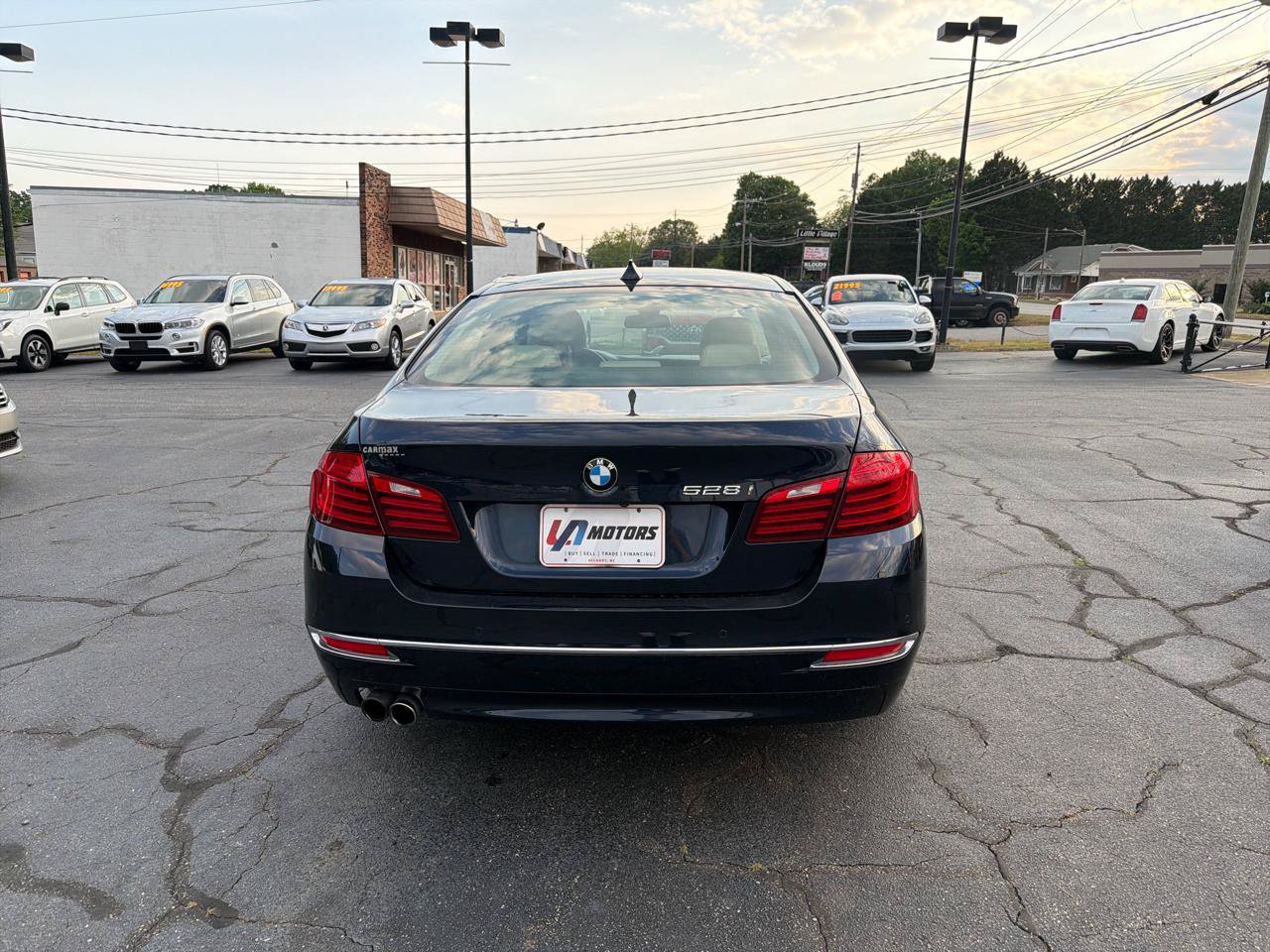 Used 2016 BMW 528i Sedan RWD image 4