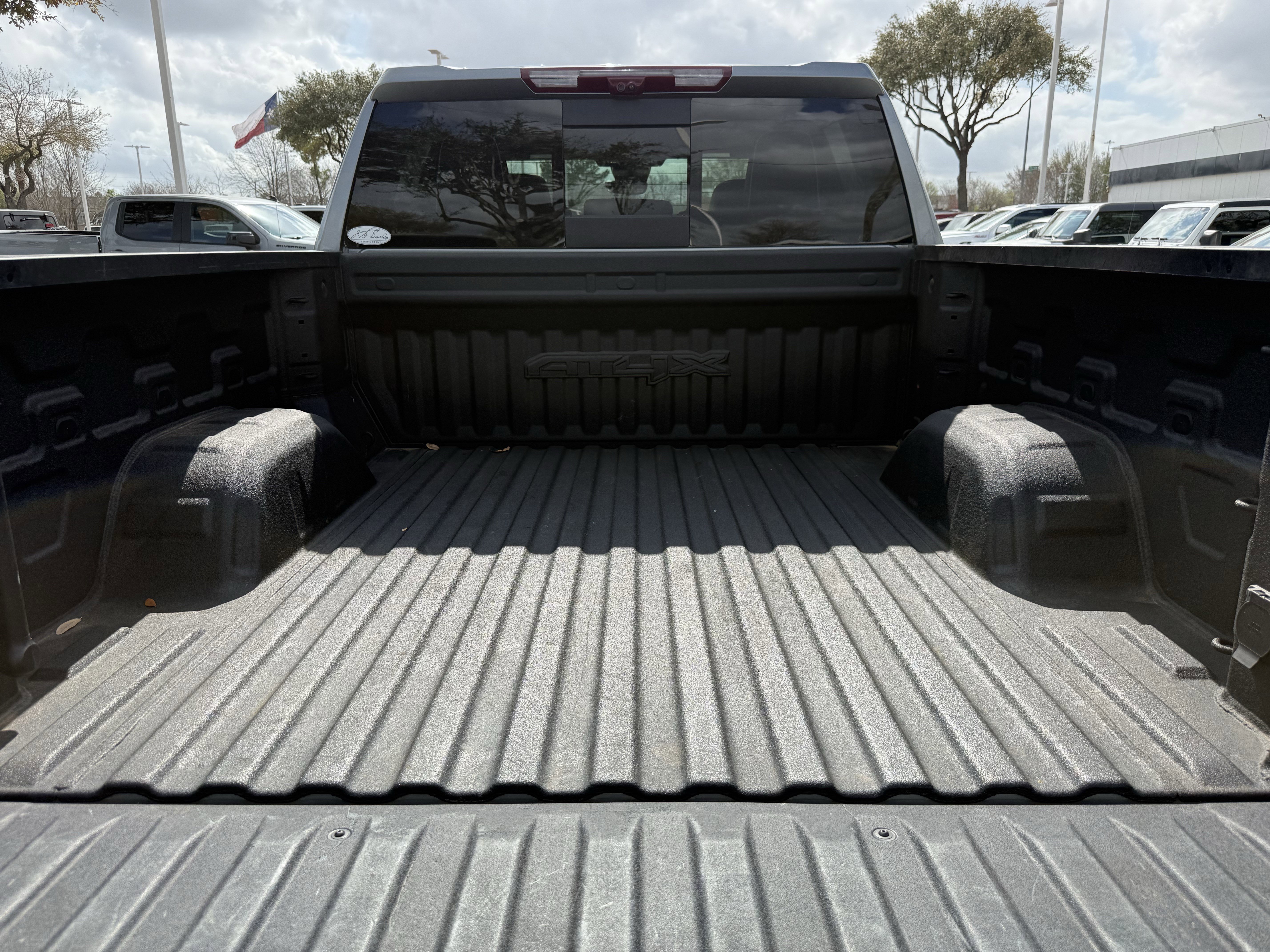 Used 2023 GMC Sierra 1500 AT4X image 30