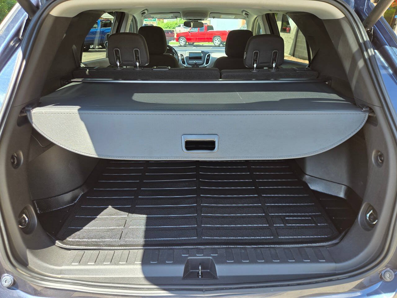 Used 2019 Chevrolet Equinox LT AWD/4WD image 16