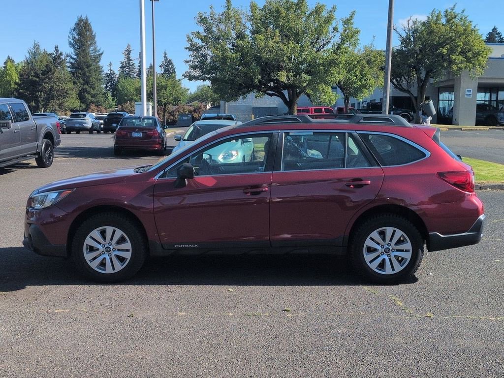 Used 2018 Subaru Outback 2.5i AWD/4WD image 2