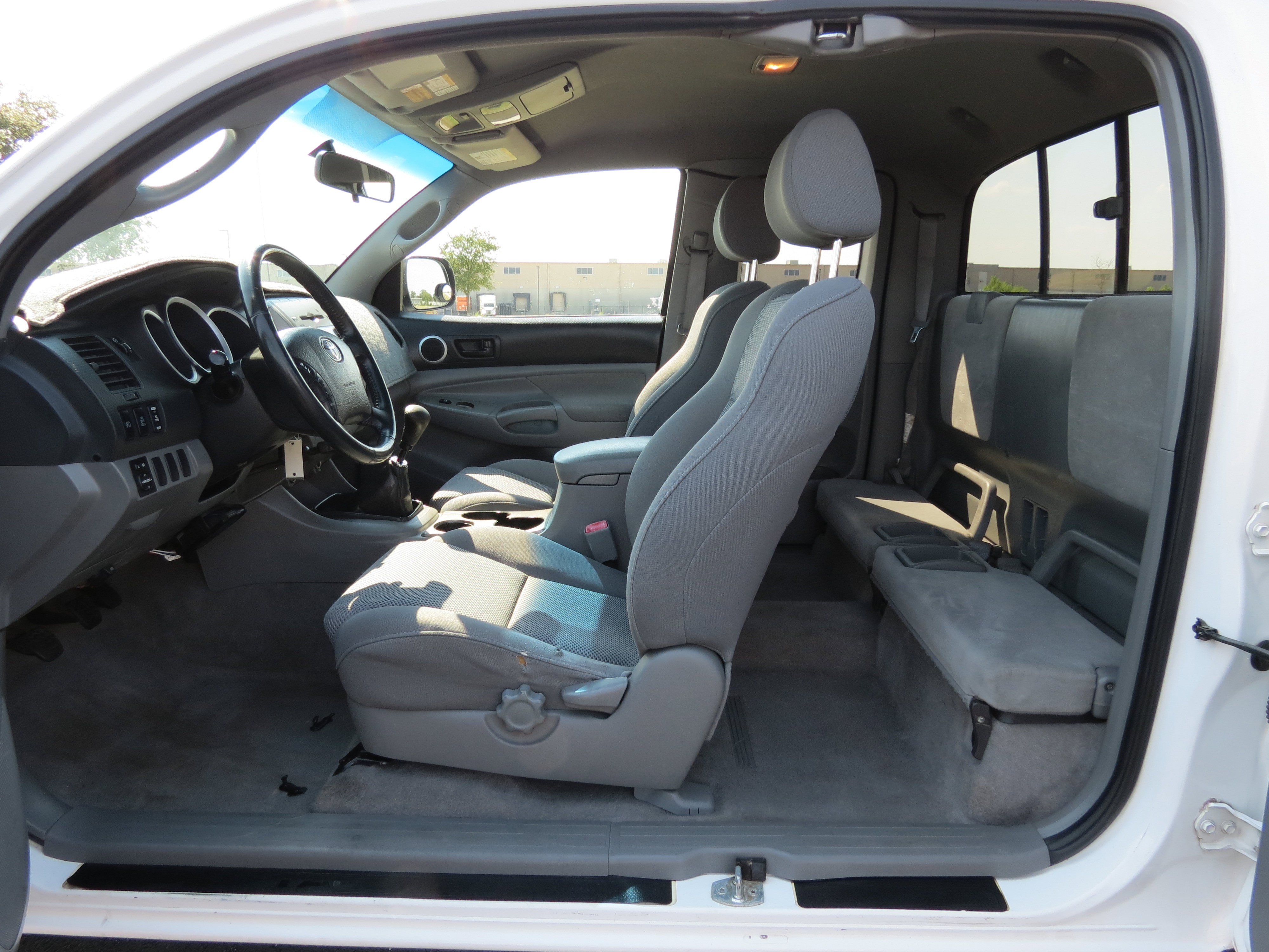 Used 2005 Toyota Tacoma PreRunner image 18