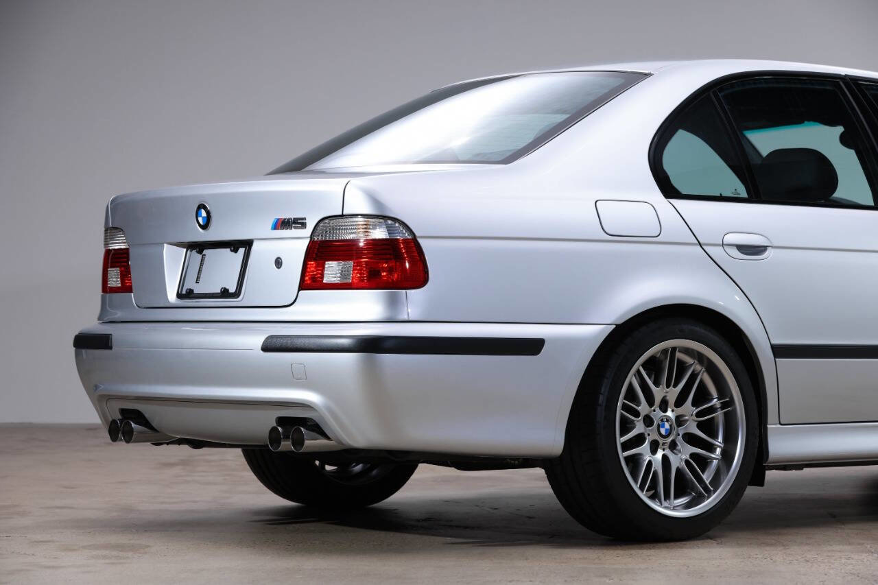Used 2002 BMW M5 image 44