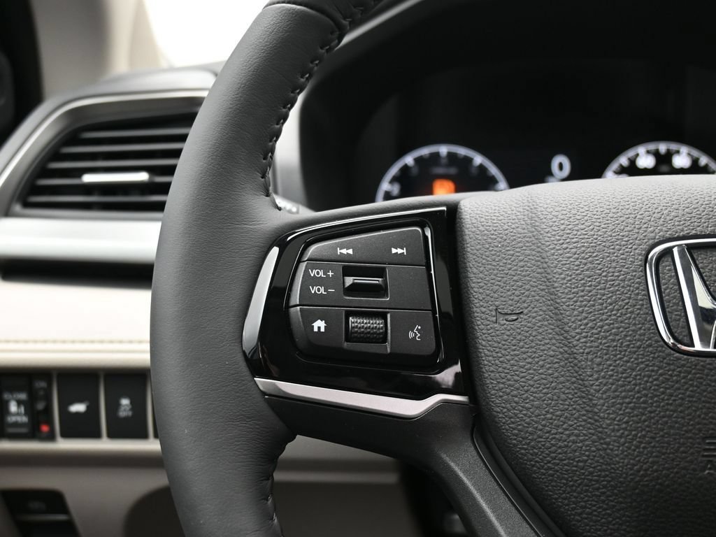 Certified 2026 Honda Odyssey EX-L image 35