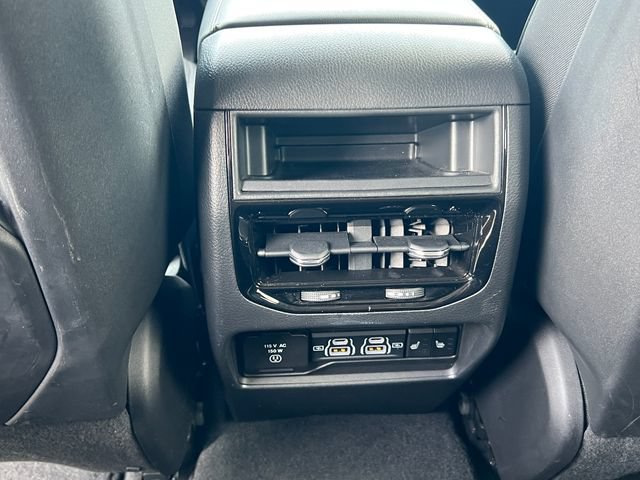 Certified 2024 Jeep Grand Cherokee Limited AWD/4WD image 38