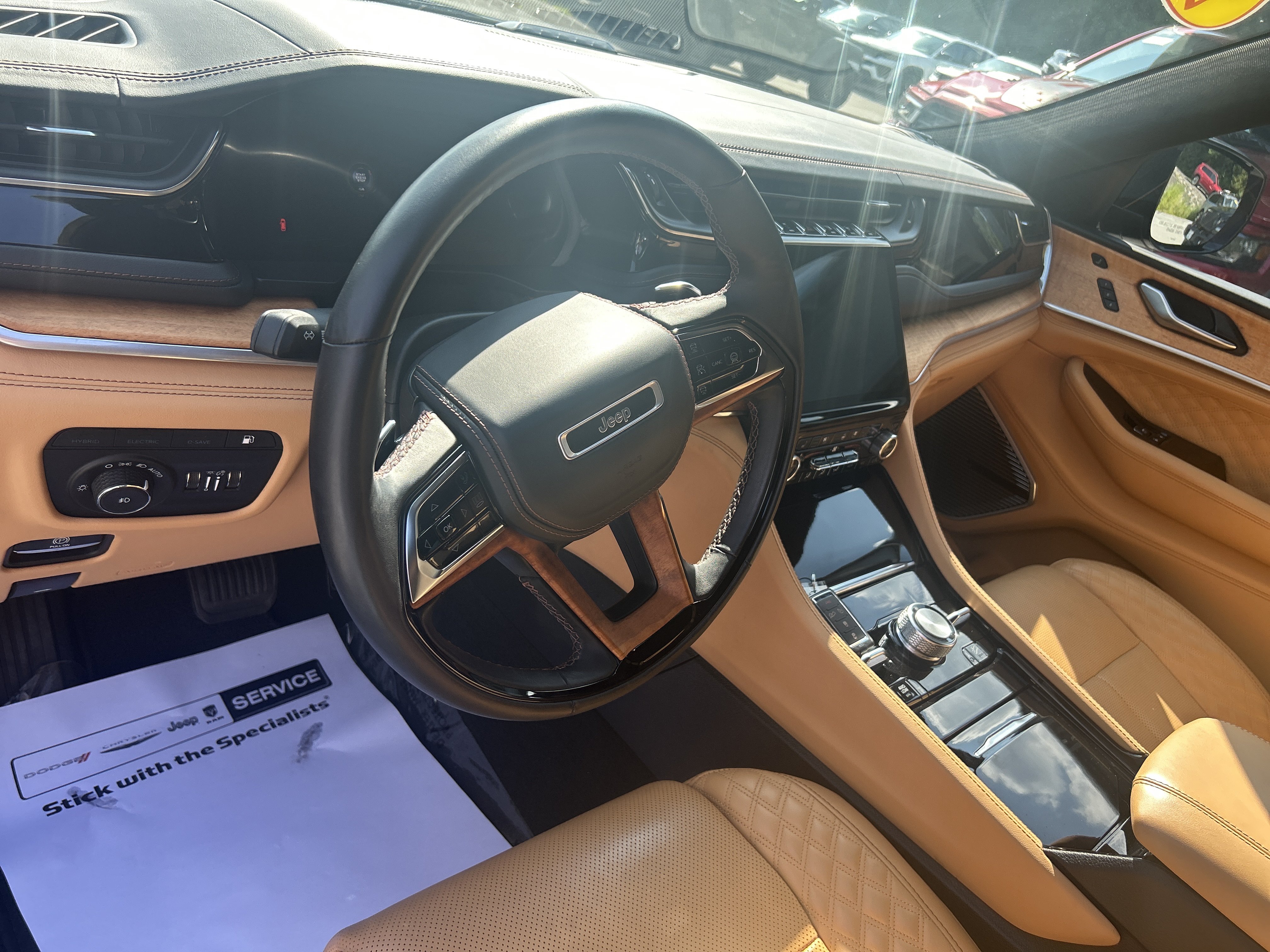 Certified 2023 Jeep Grand Cherokee Summit AWD/4WD image 17
