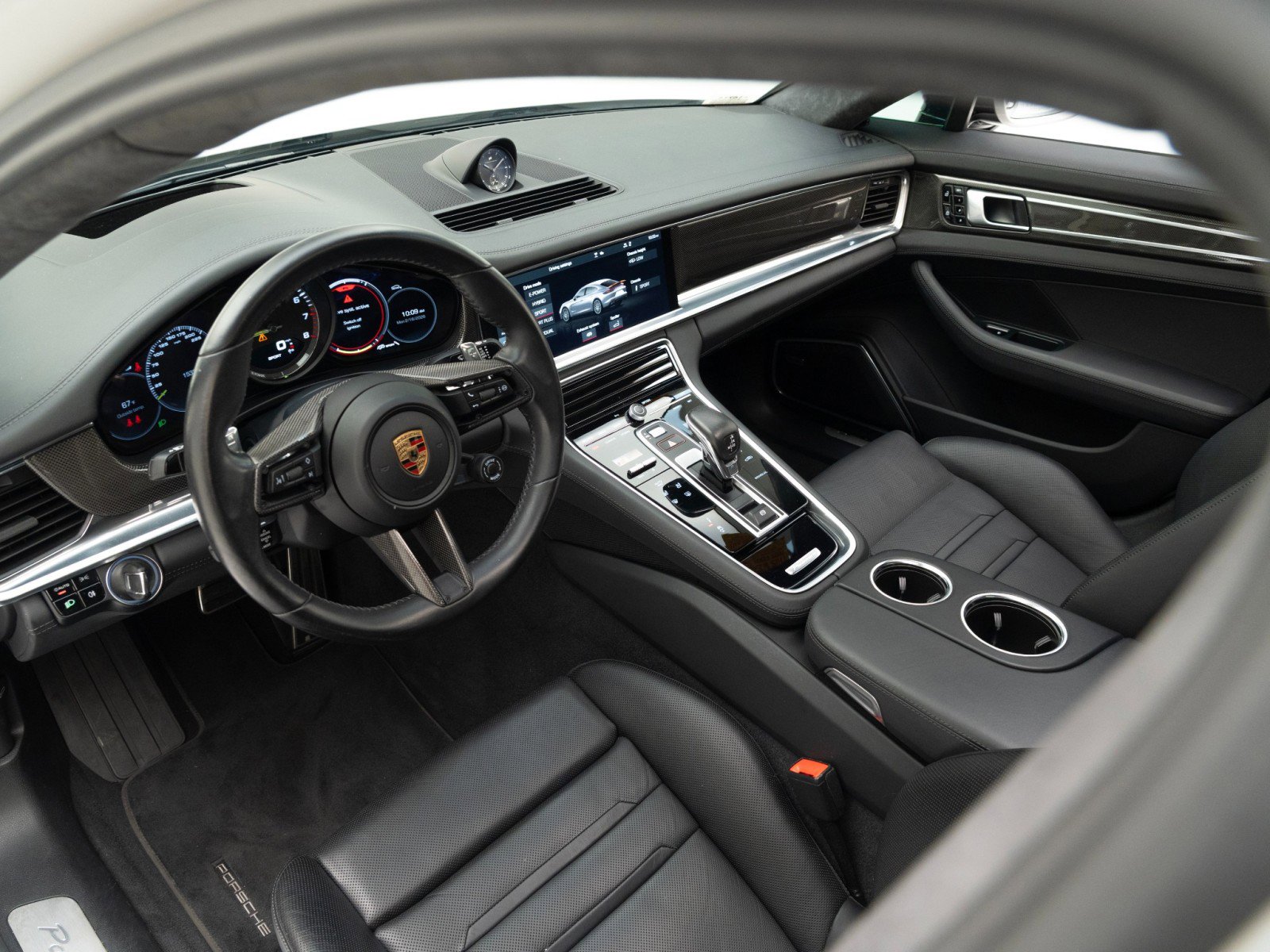 Certified 2021 Porsche Panamera Turbo S image 4