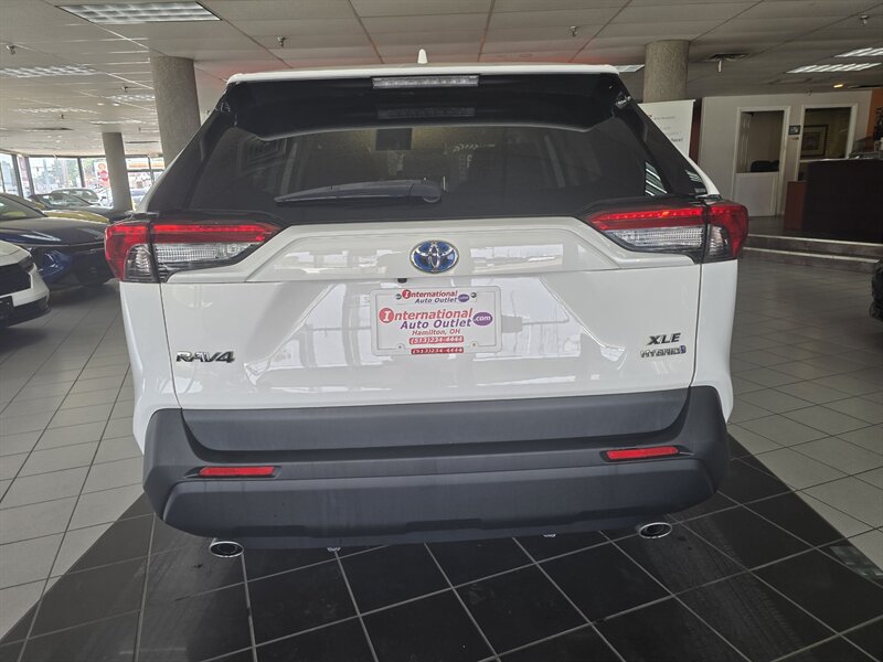 Used 2020 Toyota RAV4 XLE w/ Convenience Package AWD/4WD image 5