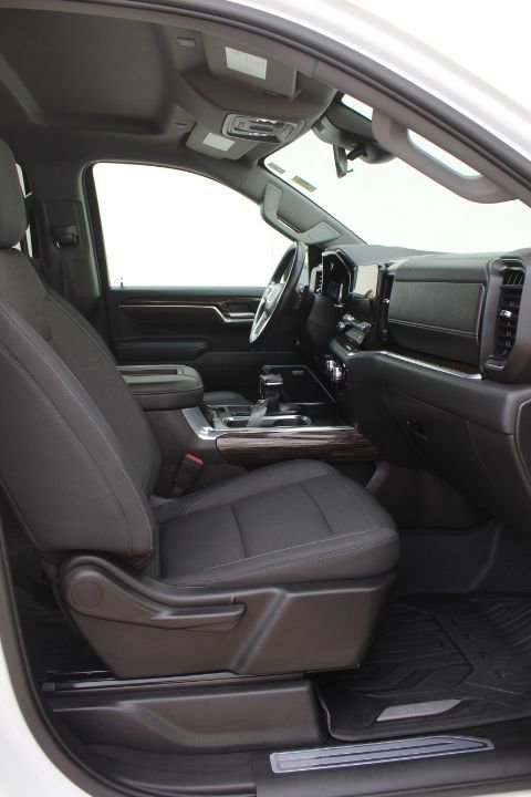 Used 2022 GMC Sierra 1500 Elevation w/ Preferred Package image 15