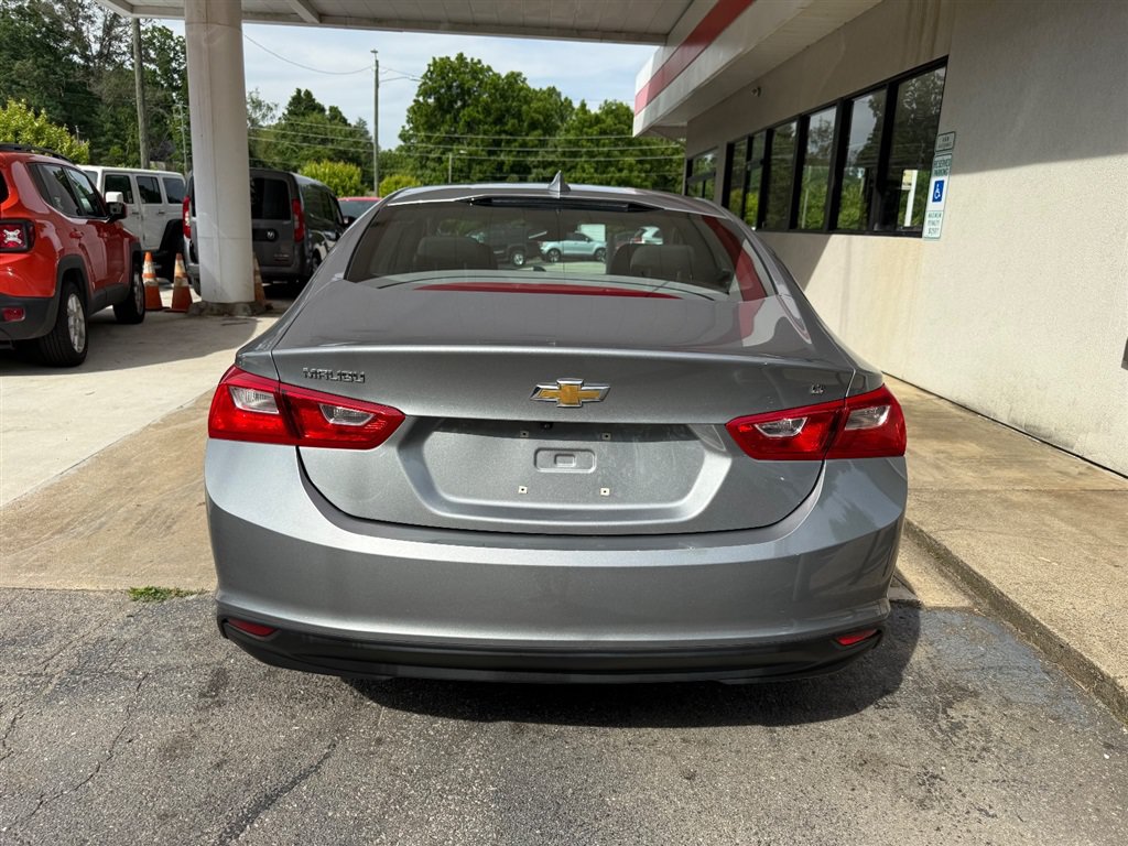 Used 2023 Chevrolet Malibu LT FWD image 11