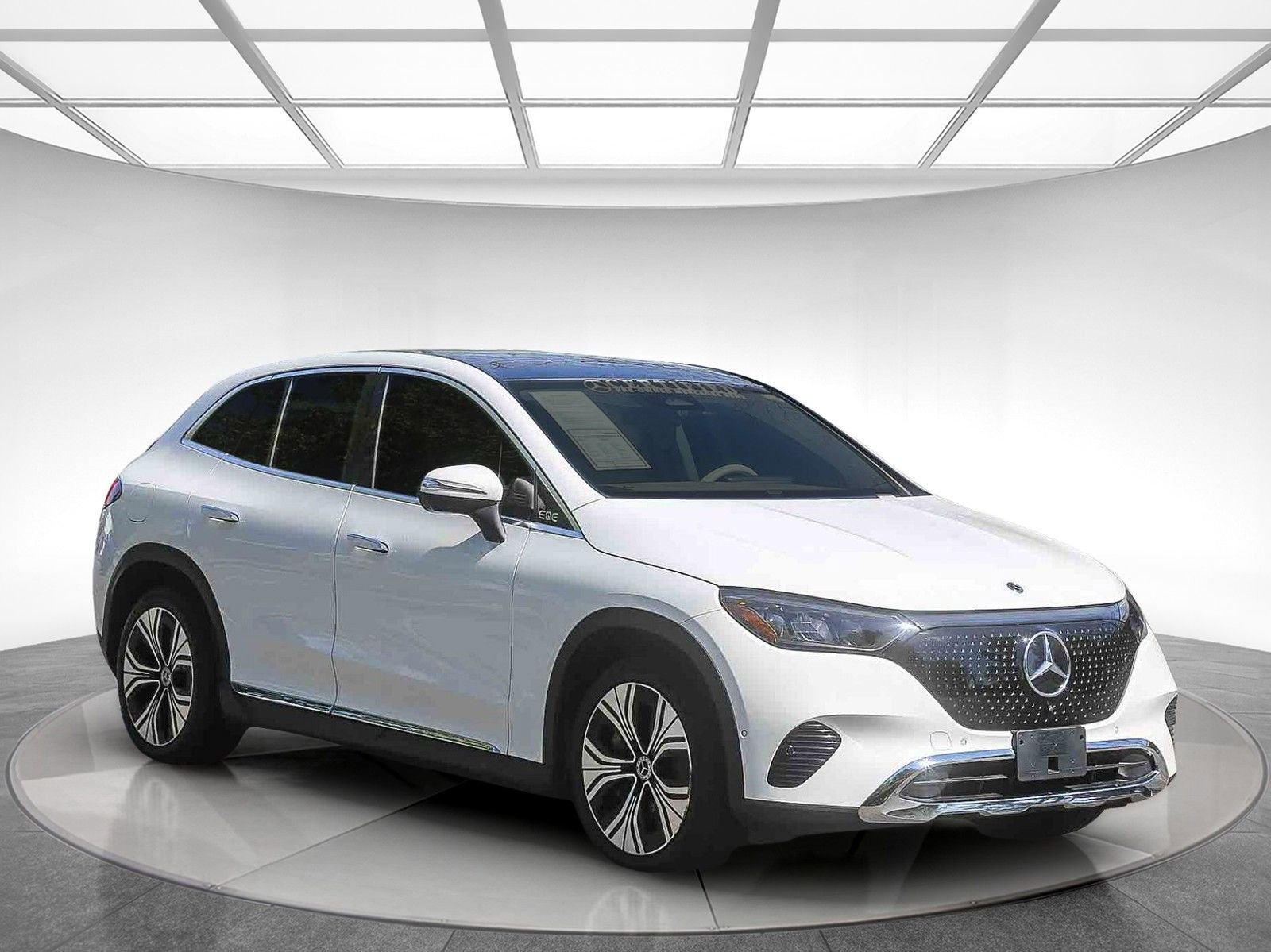 Used 2023 Mercedes-Benz EQE 350+ 4MATIC SUV image 5