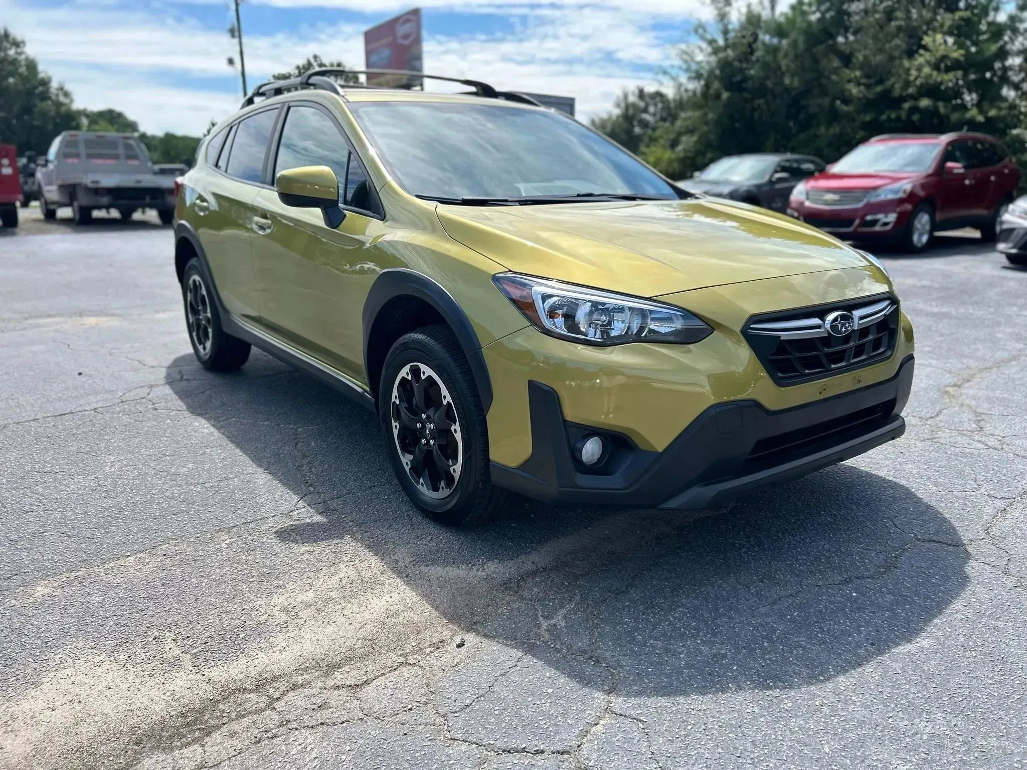 Used 2023 Subaru Crosstrek 2.0i Premium image 5