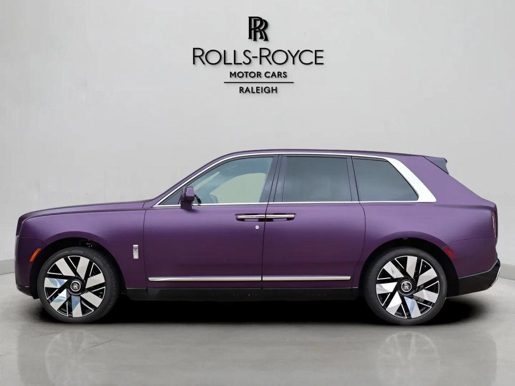 Certified 2025 Rolls-Royce Cullinan AWD/4WD image 4