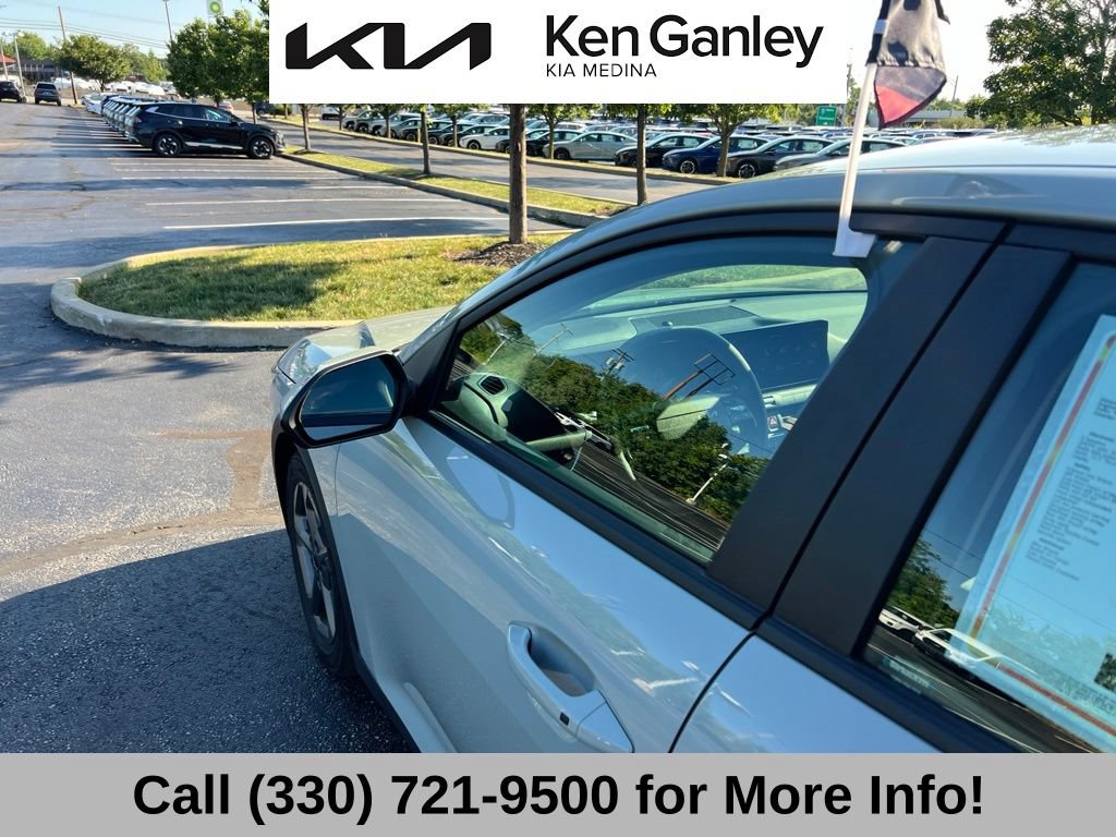 Certified 2025 Kia K4 FWD image 25