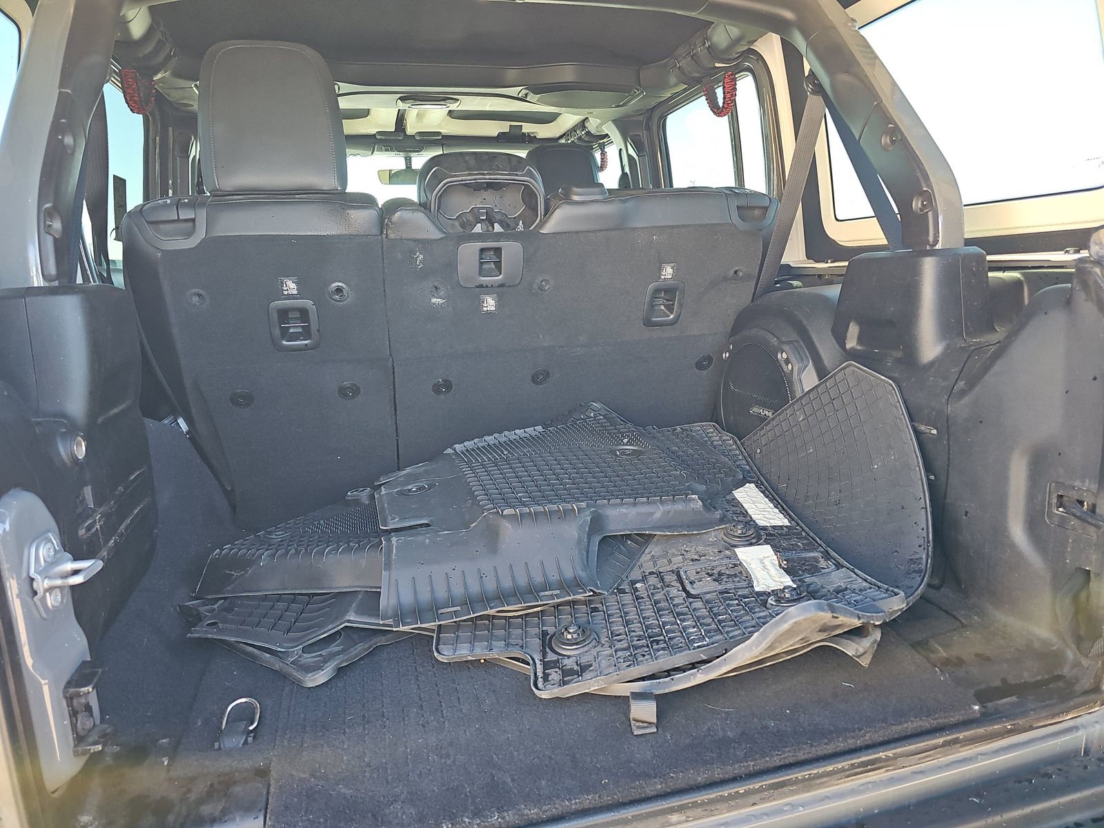 Used 2018 Jeep Wrangler Unlimited Rubicon image 22