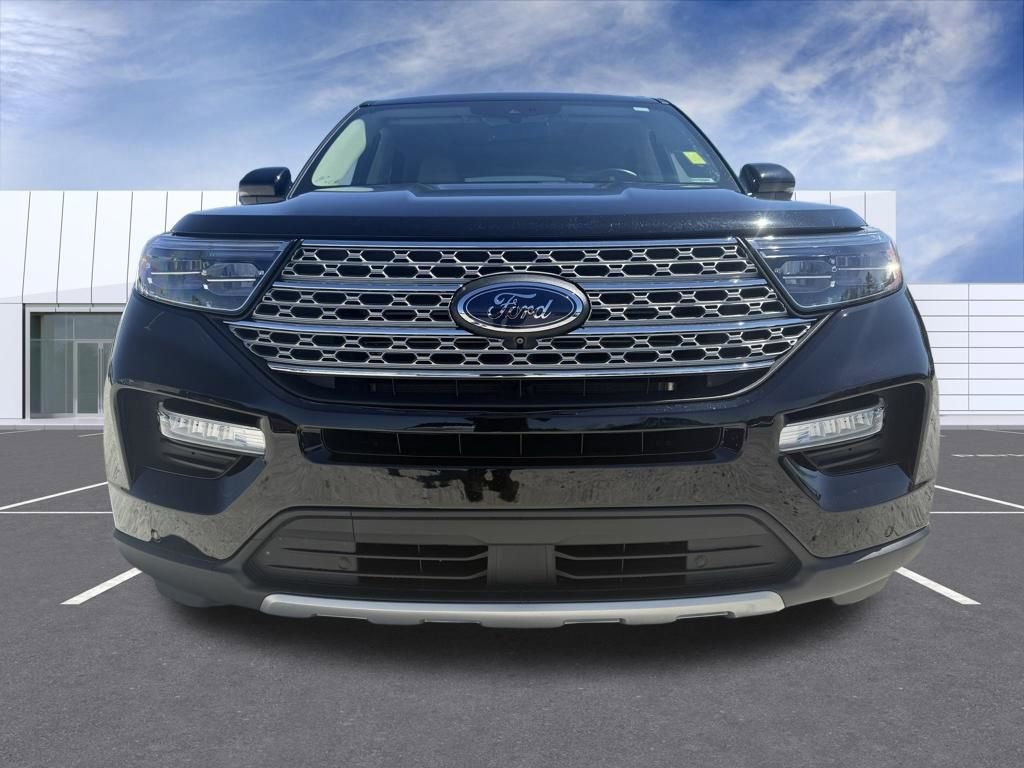 Used 2021 Ford Explorer Limited w/ Equipment Group 301A image 7
