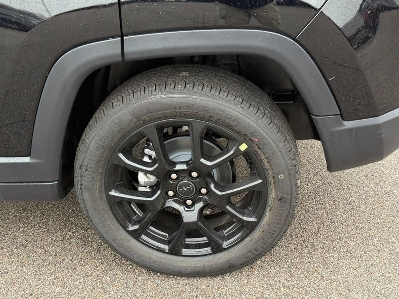 New 2026 Jeep Compass Latitude AWD/4WD image 4