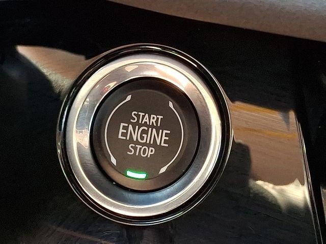 Certified 2025 Buick Envision Sport Touring image 21