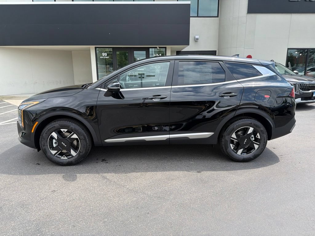 New 2026 Kia Sportage LX AWD/4WD image 2