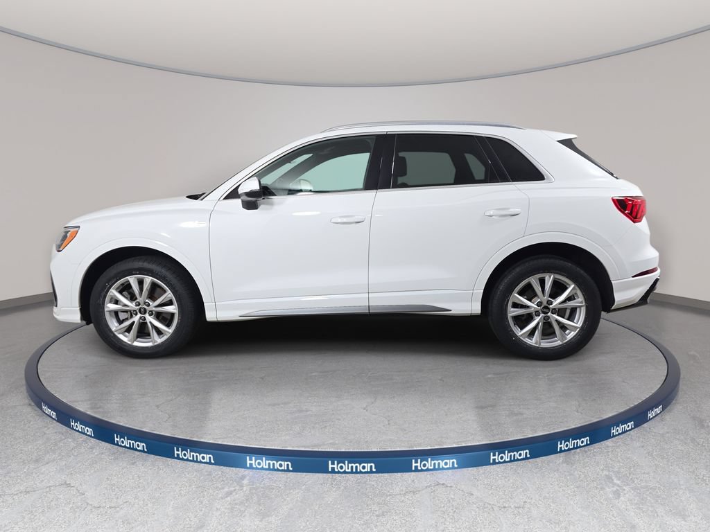 Used 2022 Audi Q3 2.0T Premium w/ Convenience Package AWD/4WD image 9