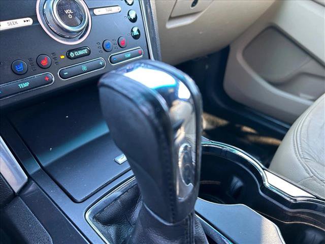 Used 2017 Ford Explorer Limited w/ Equipment Group 301A FWD image 12