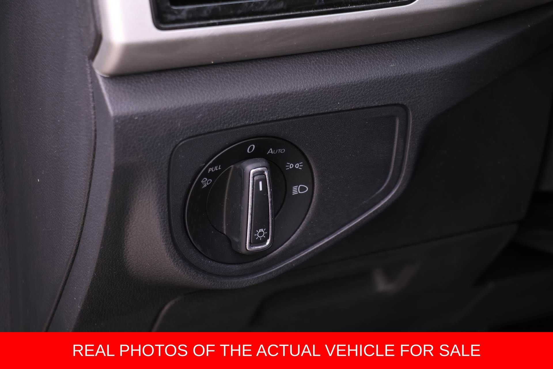 Used 2022 Volkswagen Atlas SE image 16