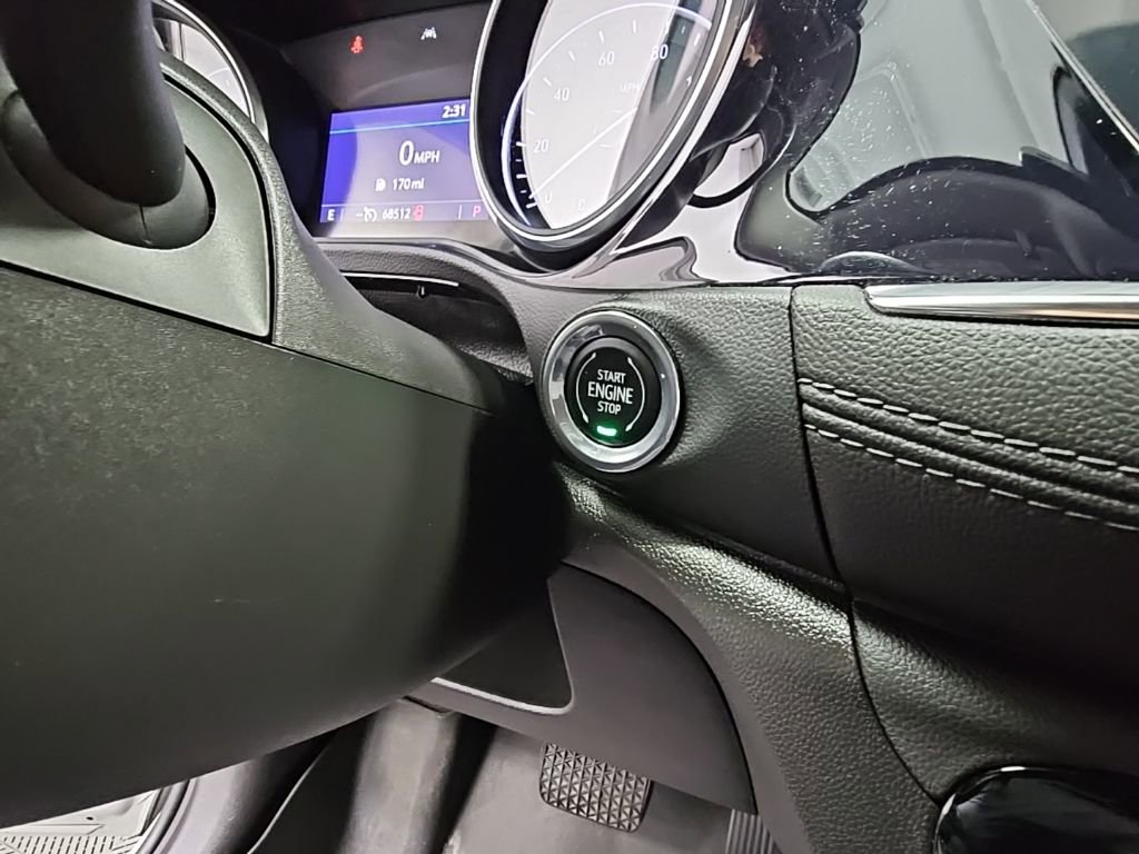 Used 2022 Buick Encore GX Essence w/ Experience Buick Package image 25