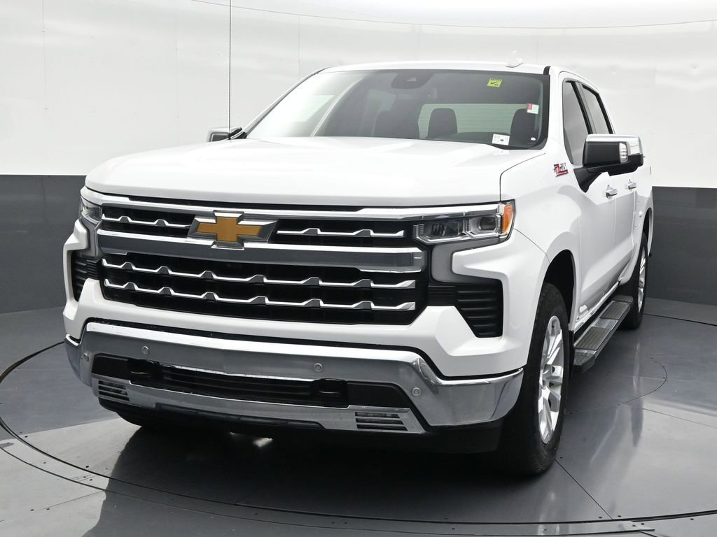 Used 2022 Chevrolet Silverado 1500 LTZ w/ Z71 Off-Road Package image 9