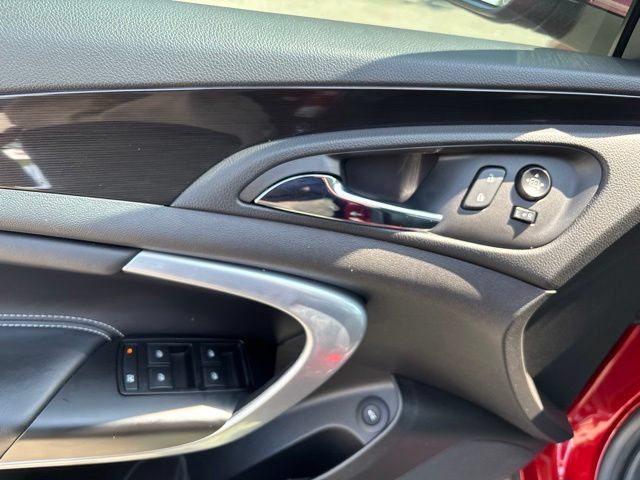 Used 2015 Buick Regal AWD image 13