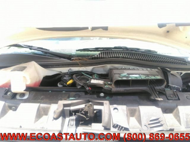 Used 2019 GMC Savana 4500 w/ Driver Convenience Package image 5